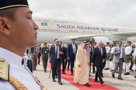 Saudi King&#039;s KL visit: Personal escalator, cars flown in
