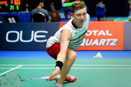 Axelsen shocked in opening round