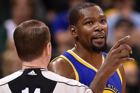 Durant on fire as Warriors down Jazz