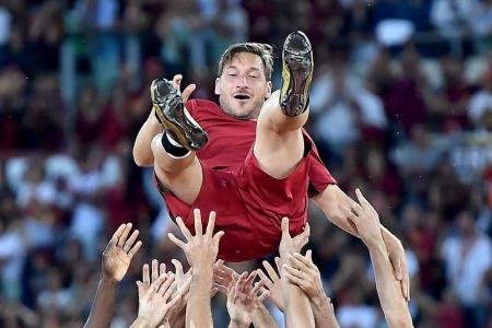 Totti&#039;s Roma career over but he hints at &#039;new adventure&#039;