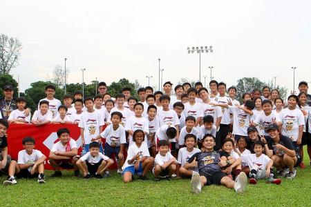 Wong shows youths the way