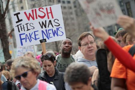 Most people distrust mainstream media, social media - study