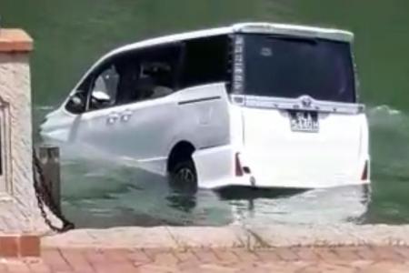 Two injured as car plunges into Sentosa waters