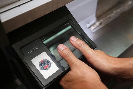 Thumbprint scanning a must at Tuas, Woodlands checkpoints