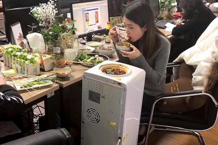 China&#039;s &#039;office chef&#039; a global hit