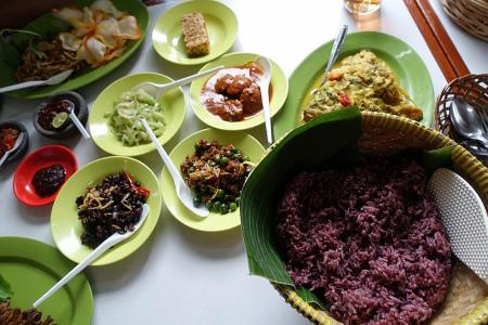 Makansutra: Authentic chow in Bandung