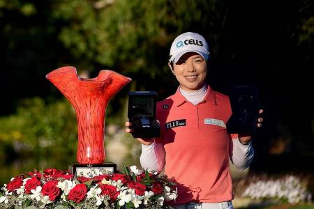 Hole-in-one helps Ji to win Kia Classic for fourth title