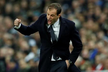 Allegri brushes off PSG link