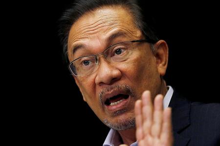 Dr Mahathir: Anwar to be released today