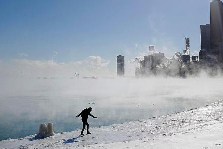 Arctic air sends temperatures well below zero in US midwest