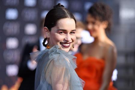 Emilia Clarke goes public with brain aneurysm battles to help others