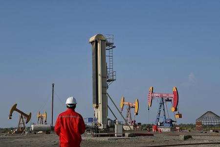 China opens up oil and gas exploration, production to foreign firms