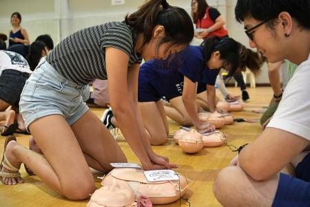 After dad’s health scare, NTU undergrad attends life-saving course 