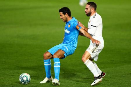 Dani Parejo (left)