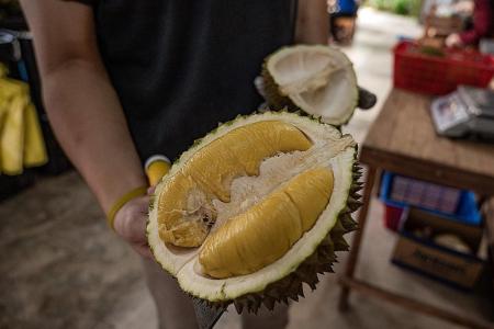 Durian customers cry foul as online orders fail to bear fruit