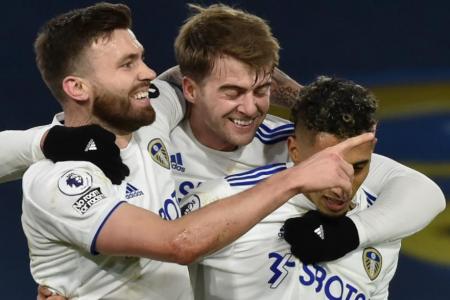 Impressive Leeds crush Newcastle with late surge