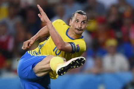 Zlatan Ibrahimovic back in Sweden squad after five-year hiatus