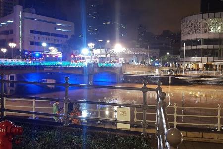 Two friends found dead in Singapore River rescue tragedy