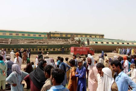 At least 36 killed in Pakistan train crash, over 100 injured