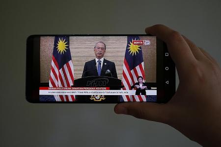 Malaysian PM resigns, made caretaker premier until successor appointed