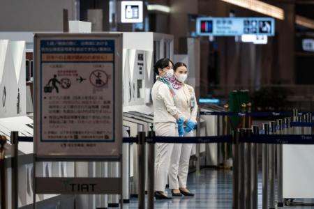 Japan to shut border, Australia delays reopening over Omicron fears