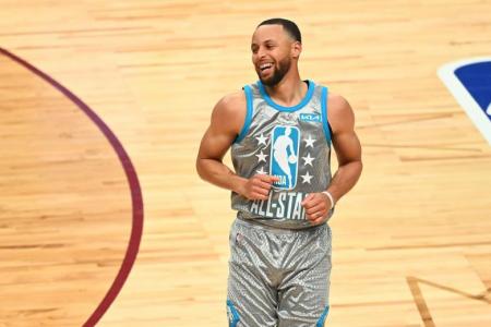 NBA: Curry wins All-Star MVP with 16 threes in 50-point performance