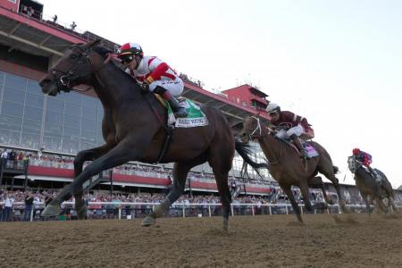 Early Voting wins Preakness Stakes