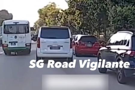 Van driver lane splits on AYE, chases after motorcyclist who flashed middle finger