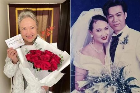 Anniversary surprise from actor Zheng Geping to wife Hong Huifang