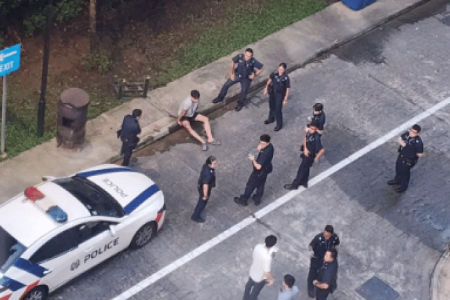 4 teens arrested after alleged chopper-slashing incident in Sembawang