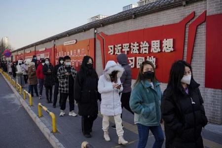 Underground restaurants, secret bars: Beijing residents dodge curbs