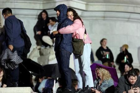 Tearful crowds mourn the Queen outside Buckingham Palace