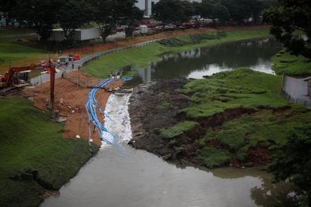 Clementi landslide: PUB distributing flood bags and flood barriers as precautionary measure