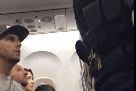 Delta apologises for kicking family off US flight