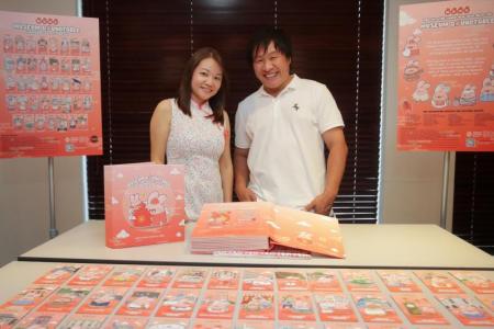 Couple collected tens of thousands of red packets over decades  