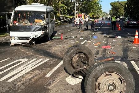 Accident in Bukit Timah: 2 schoolkids taken to NUH; 4 arrested