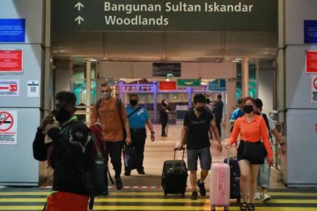 Thousands cross S'pore-Malaysia land borders after reopening