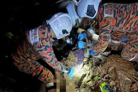 Cameron Highlands landslide kills 1; 4 others feared buried alive