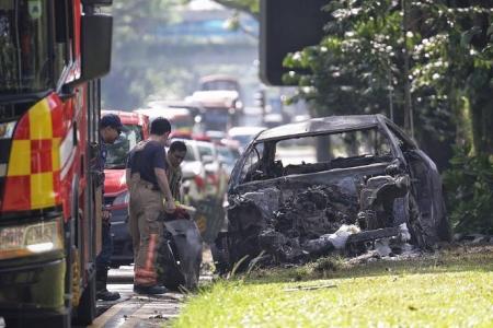 Accident in Bukit Timah: 2 schoolkids taken to NUH; 4 arrested