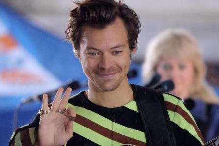 Singer Harry Styles says yes to fan's invite to be her prom date