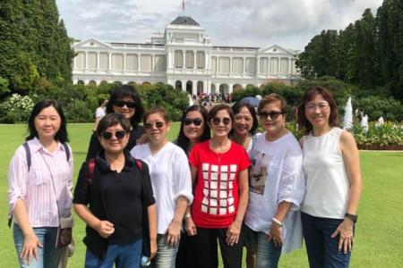 Crowds show up early at Istana, main building reopens to public