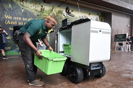 Robot delivers meals on wheels for Bird Paradise residents 