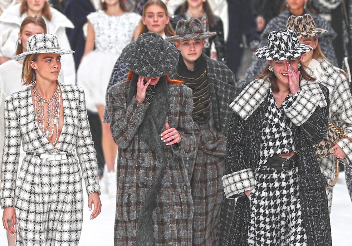 Chanel bids farewell to Karl Lagerfeld in last glitzy show, Latest