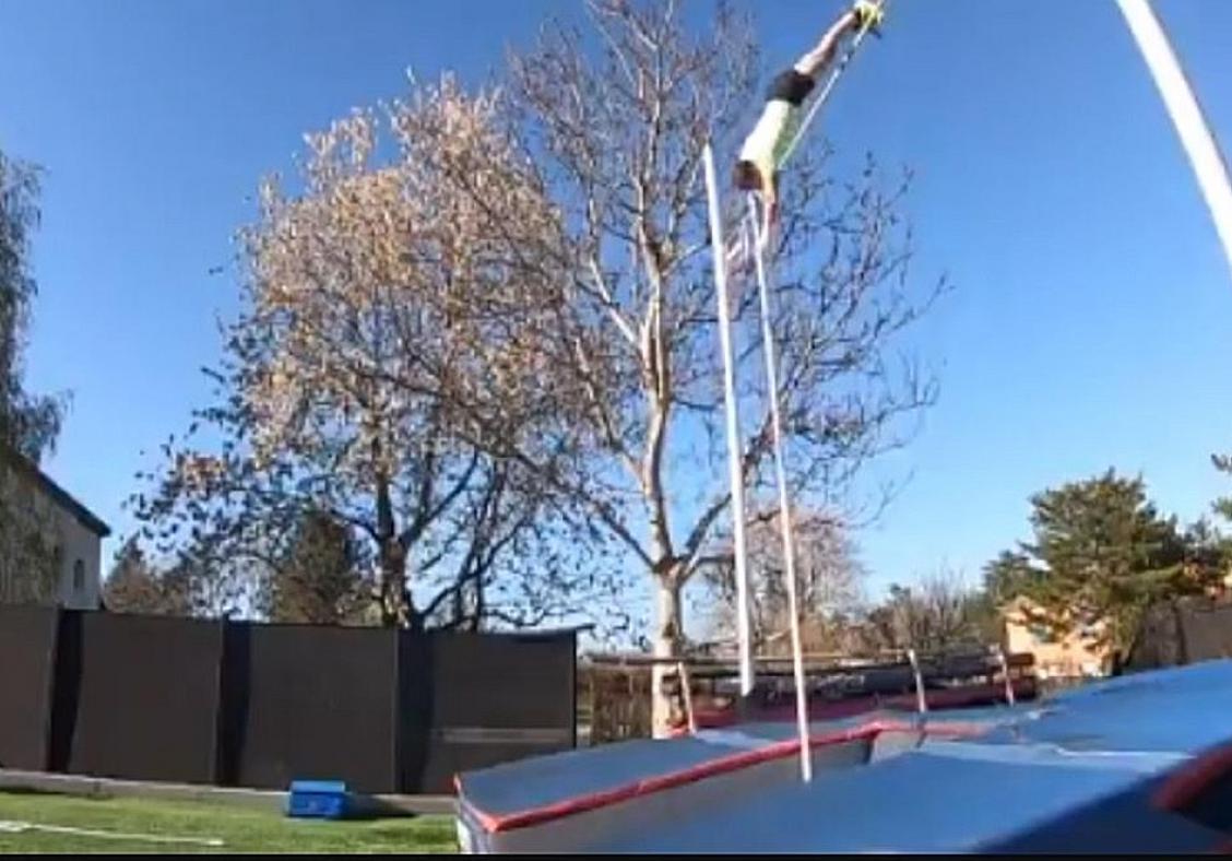 Former pole vault champion stages &#039;home containment&#039; meet