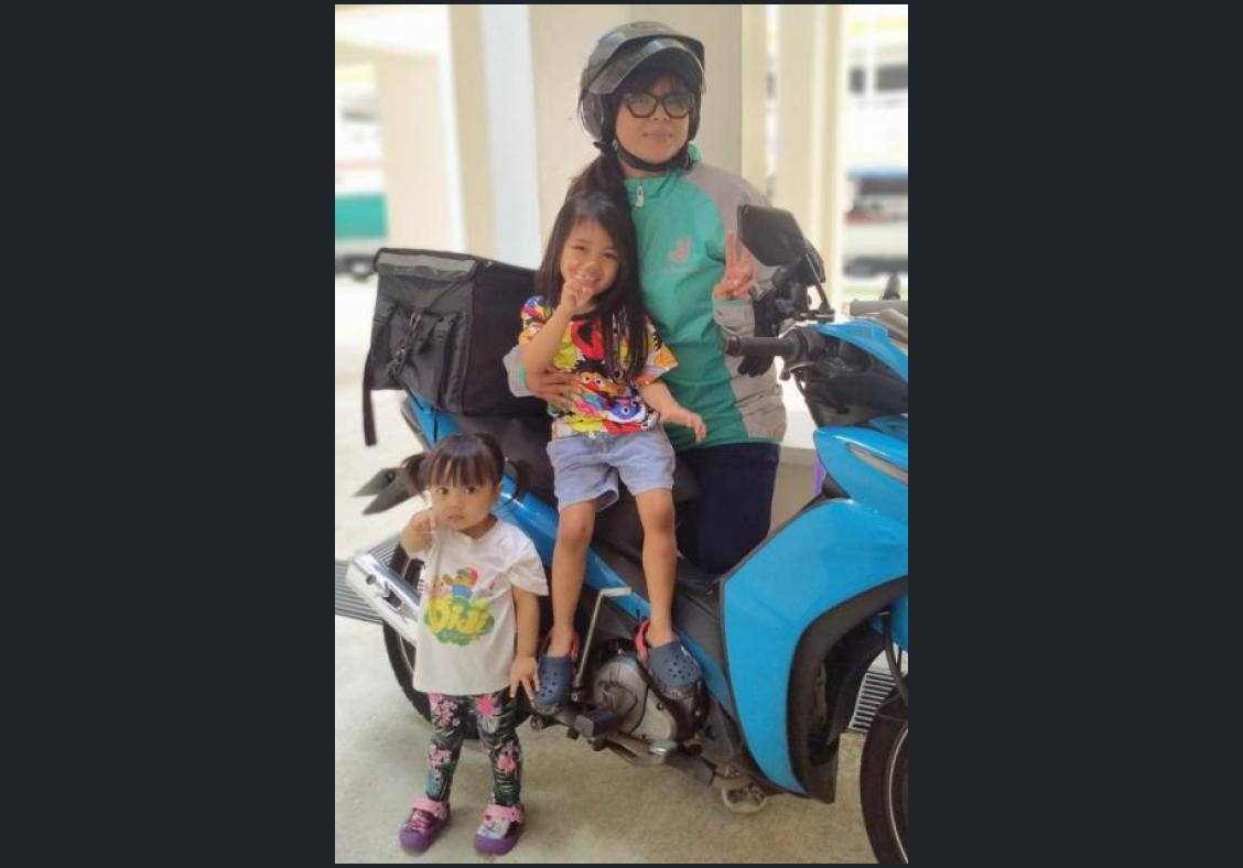 Supermums ditch office jobs, become riders to spend time with kids