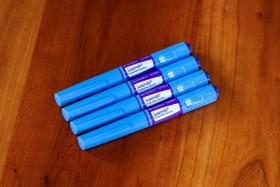 In the online advertisements seen by ST, the telehealth operators either featured the Saxenda pen with its label covered, or used a blue pen that resembles the product. 