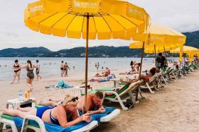 The 52-year-old man from Singapore died shortly after receiving a 45-minute oil massage at a parlour at Patong beach. 