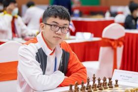 Singapore grandmaster Tin Jingyao defeated Azerbaijan’s world No. 13 Shakhriyar Mamedyarov 1.5-1.0 in Baku, Azerbaijan.