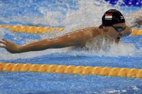 Joseph Schooling qualifies for the finals of the 100m butterfly with a scintillating time 50.83 seconds.
