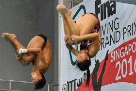Singapore’s Joshua Chong and Ashlee Tan in action for the Mixed Synchronised 3 m final , FINA Diving Grand Prix on 5 November 2016.